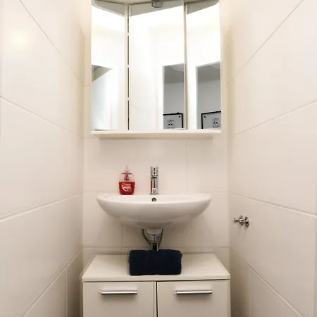 Flataid Cityapart Lendplatz Neubaugasse Apartamento